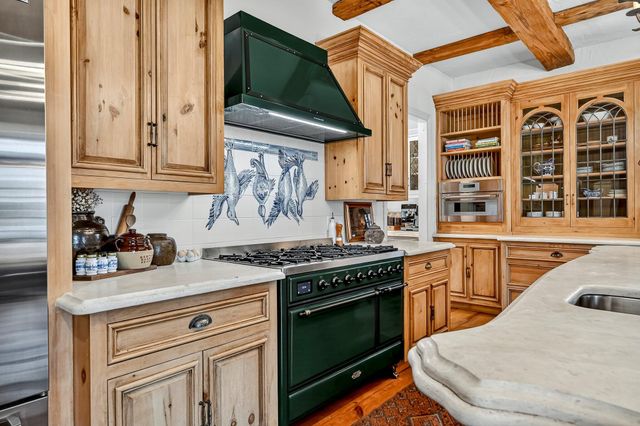 5147 S Farm Road 181, Springfield, MO 65804