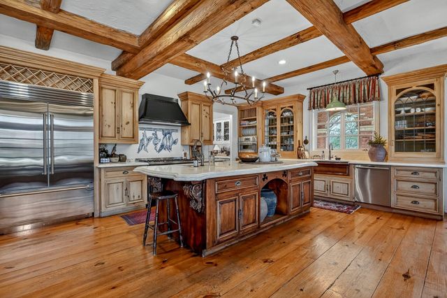 5147 S Farm Road 181, Springfield, MO 65804