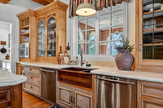 5147 S Farm Road 181, Springfield, MO 65804