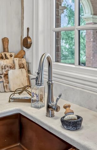 5147 S Farm Road 181, Springfield, MO 65804