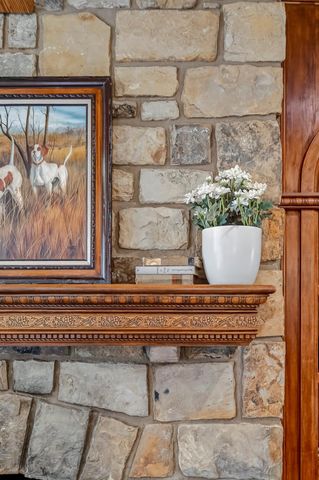 5147 S Farm Road 181, Springfield, MO 65804