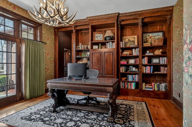 5147 S Farm Road 181, Springfield, MO 65804