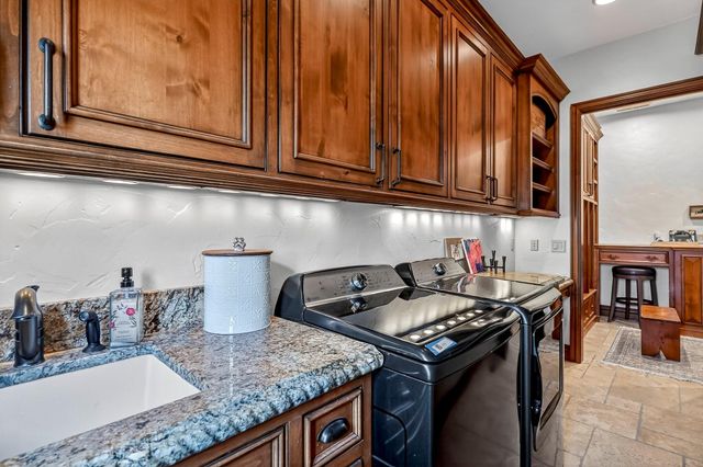 5147 S Farm Road 181, Springfield, MO 65804