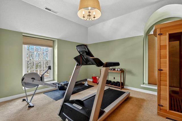 5147 S Farm Road 181, Springfield, MO 65804