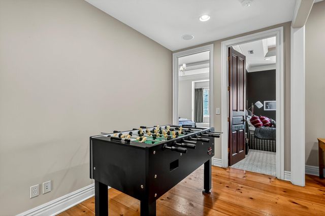 5147 S Farm Road 181, Springfield, MO 65804