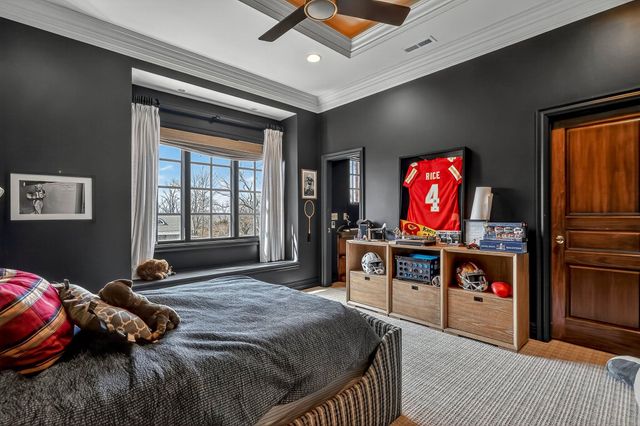 5147 S Farm Road 181, Springfield, MO 65804