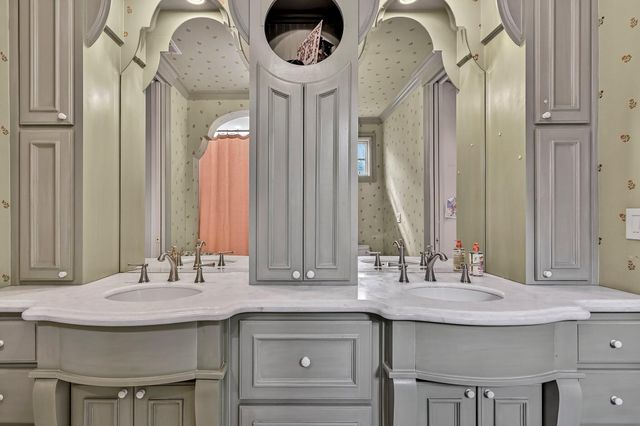 5147 S Farm Road 181, Springfield, MO 65804