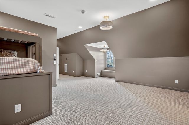 5147 S Farm Road 181, Springfield, MO 65804