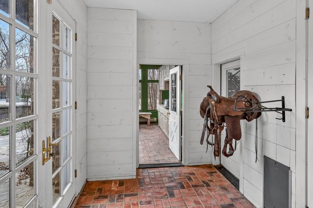 5147 S Farm Road 181, Springfield, MO 65804