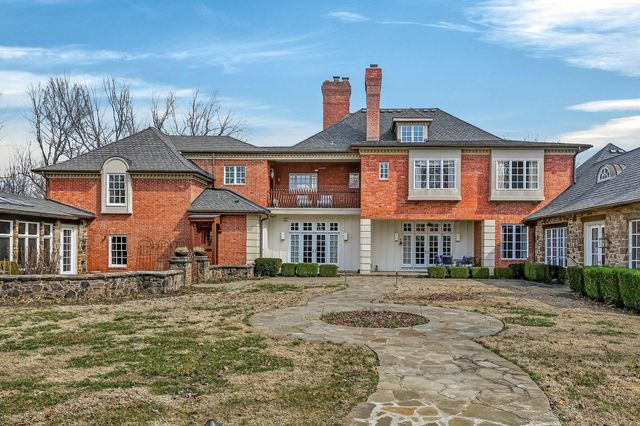 5147 S Farm Road 181, Springfield, MO 65804