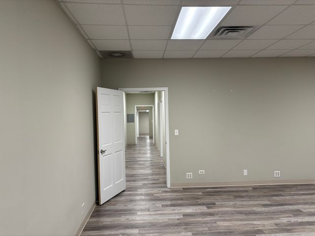 4212 W Irving Park Road, Chicago, IL 60641