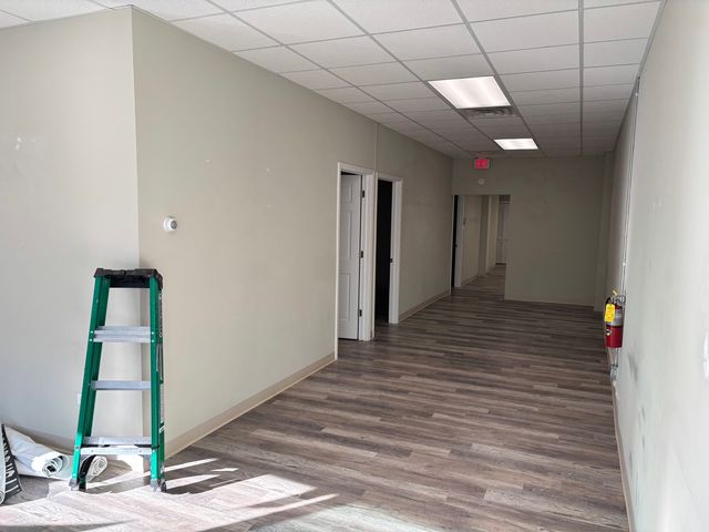 4212 W Irving Park Road, Chicago, IL 60641