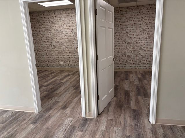 4212 W Irving Park Road, Chicago, IL 60641