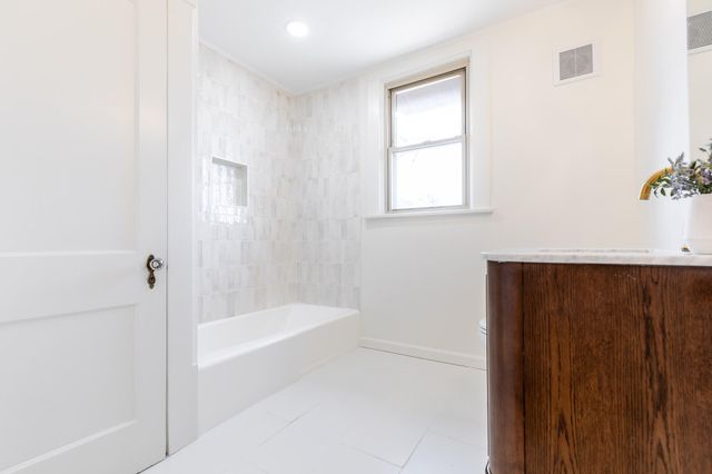 119 Bonnie Leslie Avenue, Bellevue, KY 41073
