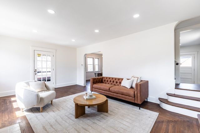 119 Bonnie Leslie Avenue, Bellevue, KY 41073