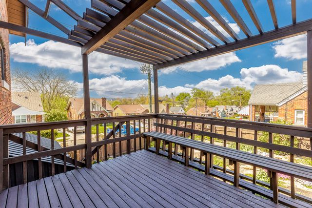 119 Bonnie Leslie Avenue, Bellevue, KY 41073