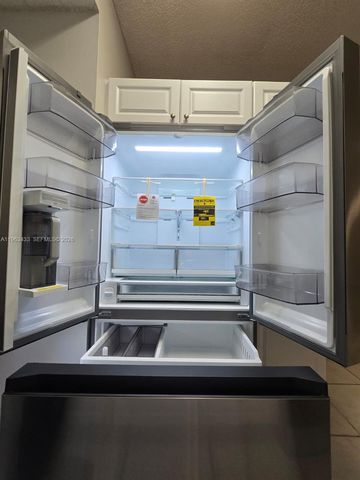 9287 NW 18th St, Pembroke Pines, FL 33024