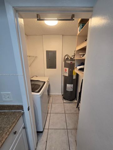 9287 NW 18th St, Pembroke Pines, FL 33024