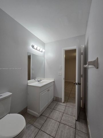 9287 NW 18th St, Pembroke Pines, FL 33024