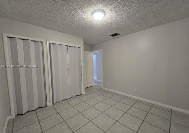 9287 NW 18th St, Pembroke Pines, FL 33024