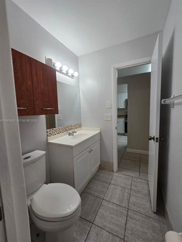 9287 NW 18th St, Pembroke Pines, FL 33024