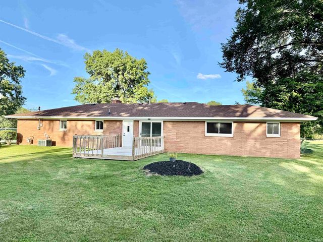 61439 Miami Road, South Bend, IN 46614