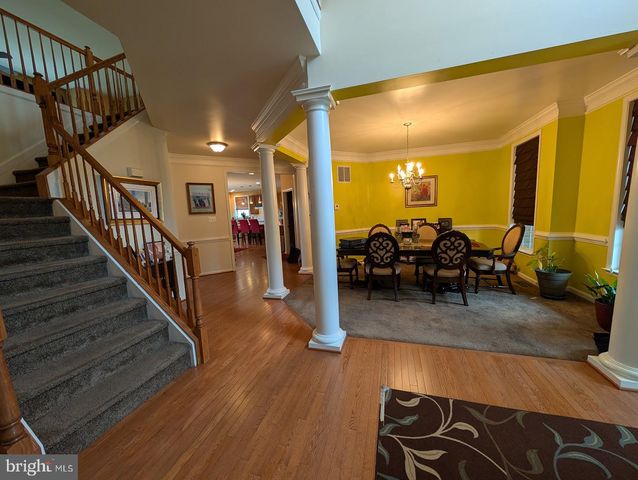 5 TURNOUT LN, Etters, PA 17319