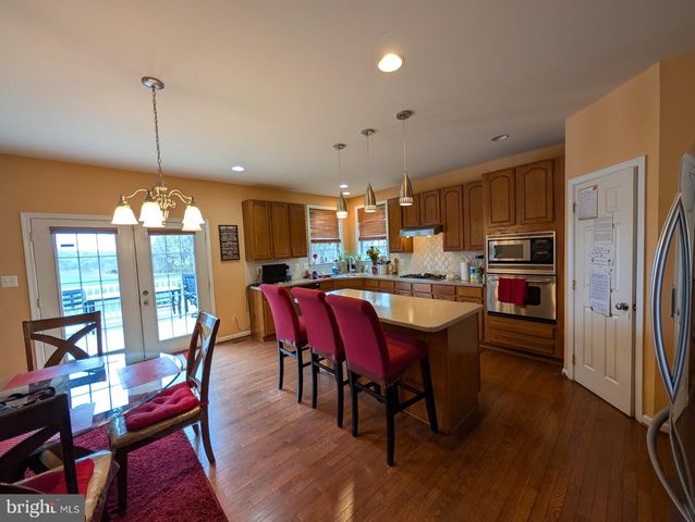 5 TURNOUT LN, Etters, PA 17319