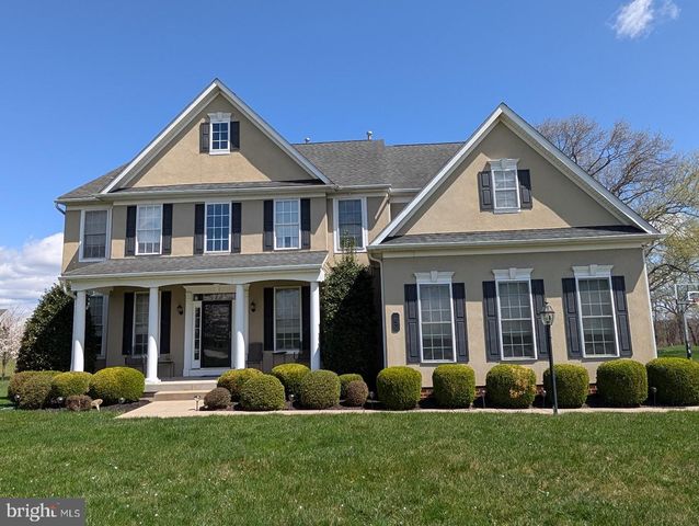 5 TURNOUT LN, Etters, PA 17319