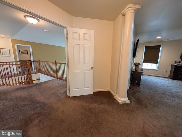 5 TURNOUT LN, Etters, PA 17319