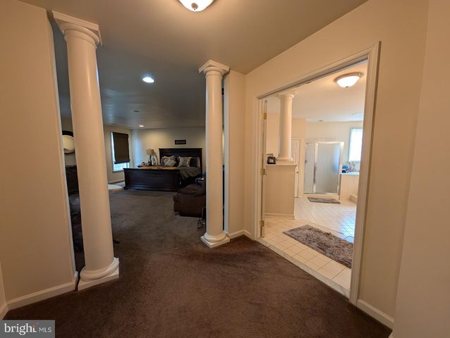 5 TURNOUT LN, Etters, PA 17319