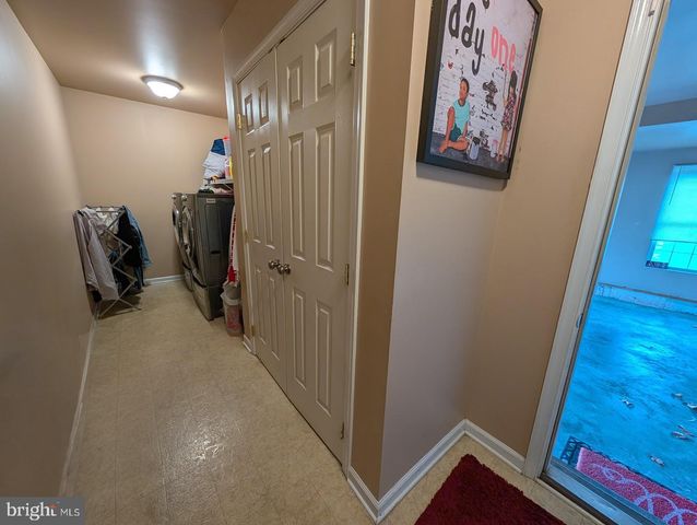 5 TURNOUT LN, Etters, PA 17319