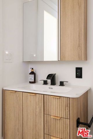 3030 Valle Vista Drive 27, Los Angeles, CA 90065