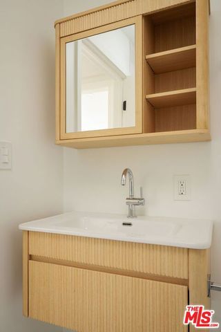 3030 Valle Vista Drive 27, Los Angeles, CA 90065