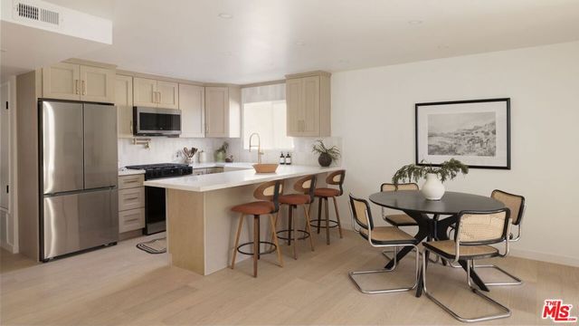 3030 Valle Vista Drive 27, Los Angeles, CA 90065