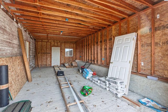 305 W Rednour St, Oakesdale, WA 99158