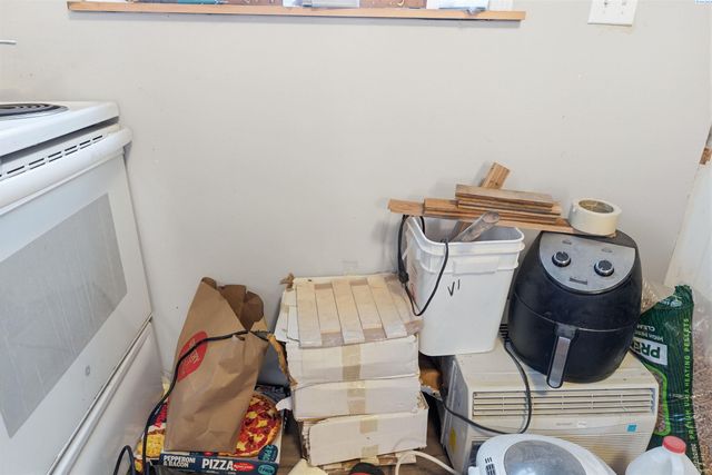 305 W Rednour St, Oakesdale, WA 99158