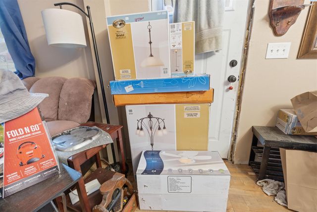 305 W Rednour St, Oakesdale, WA 99158