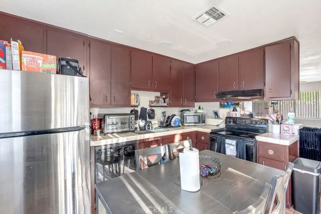 13250 Mohawk, Apple Valley, CA 92308