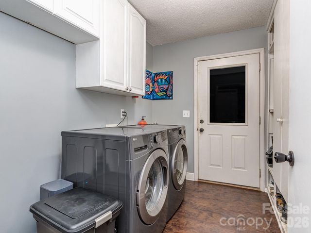 8723 Crestview Drive, Waxhaw, NC 28173