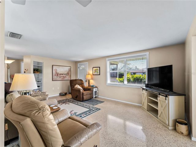 896 S VENICE BOULEVARD, Venice, FL 34293