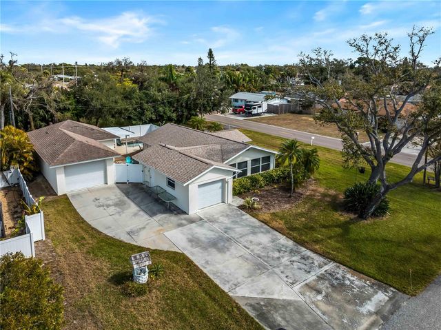 896 S VENICE BOULEVARD, Venice, FL 34293