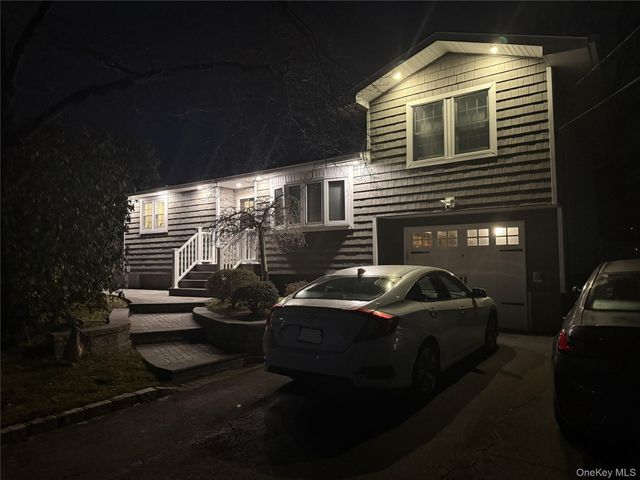 11 Meehan Lane, Coram, NY 11727