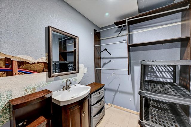12910 Peggys Lane, Houston, TX 77015