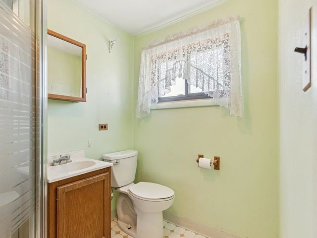 2956 Rhodes Avenue, Melrose Park, IL 60164