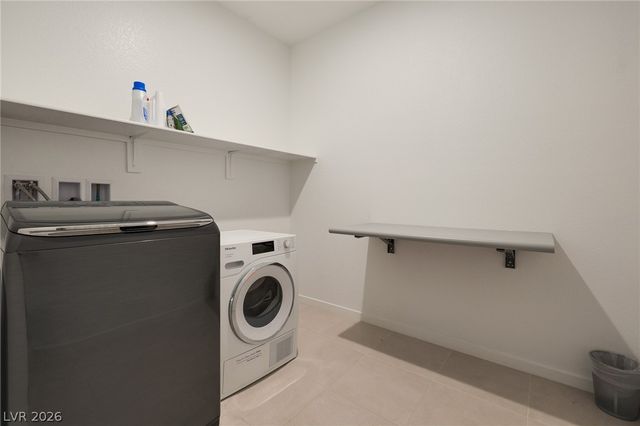 8311 Skye Highlands Street, Las Vegas, NV 89166