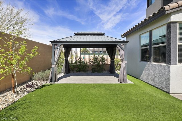 8311 Skye Highlands Street, Las Vegas, NV 89166