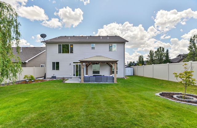 2820 W Helens Ln, Spokane, WA 99208