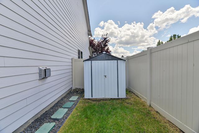2820 W Helens Ln, Spokane, WA 99208