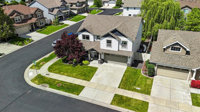 2820 W Helens Ln, Spokane, WA 99208
